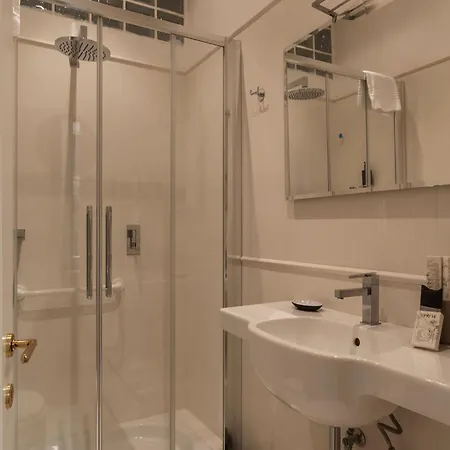 Joivy Charming 3Br Flat Near The Vatican Rome Exterior photo